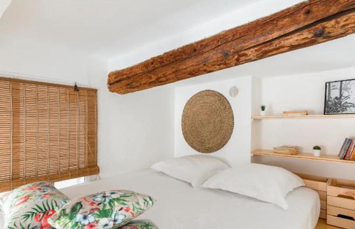 Appartement Authentique Situe En Plein Centre D'Антиб Экстерьер фото