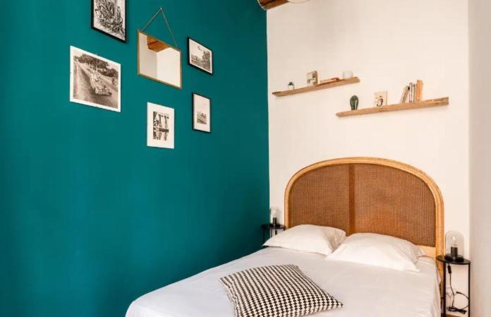 Appartement Authentique Situe En Plein Centre D'Антиб Экстерьер фото