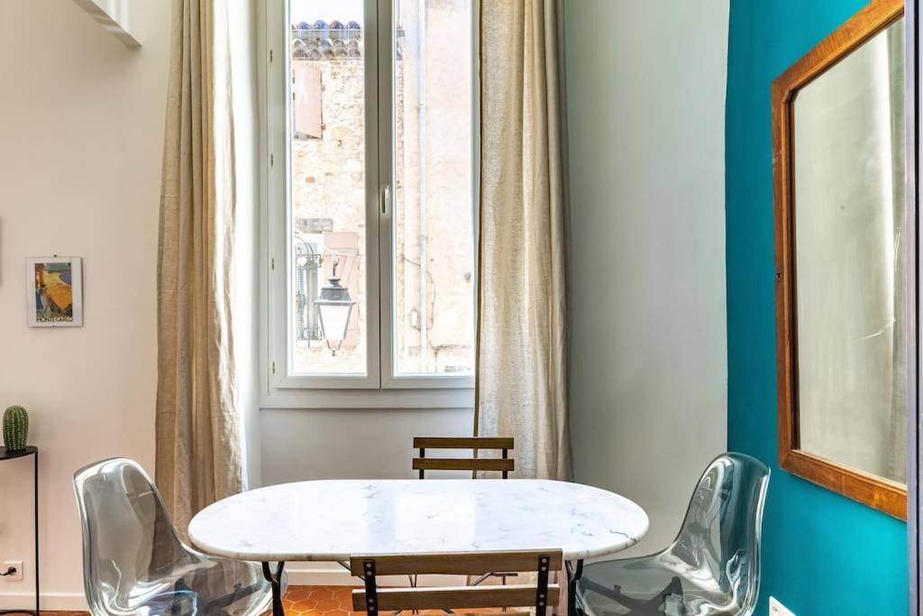 Appartement Authentique Situe En Plein Centre D'Антиб Экстерьер фото