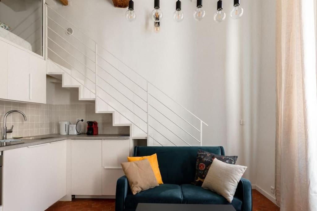 Appartement Authentique Situe En Plein Centre D'Антиб Экстерьер фото