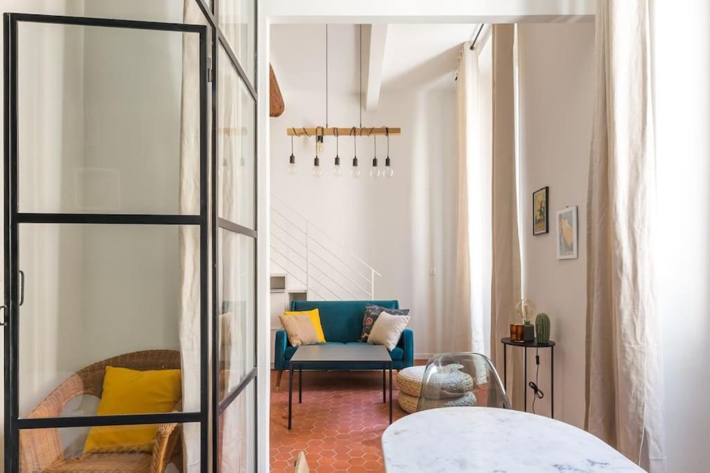 Appartement Authentique Situe En Plein Centre D'Антиб Экстерьер фото